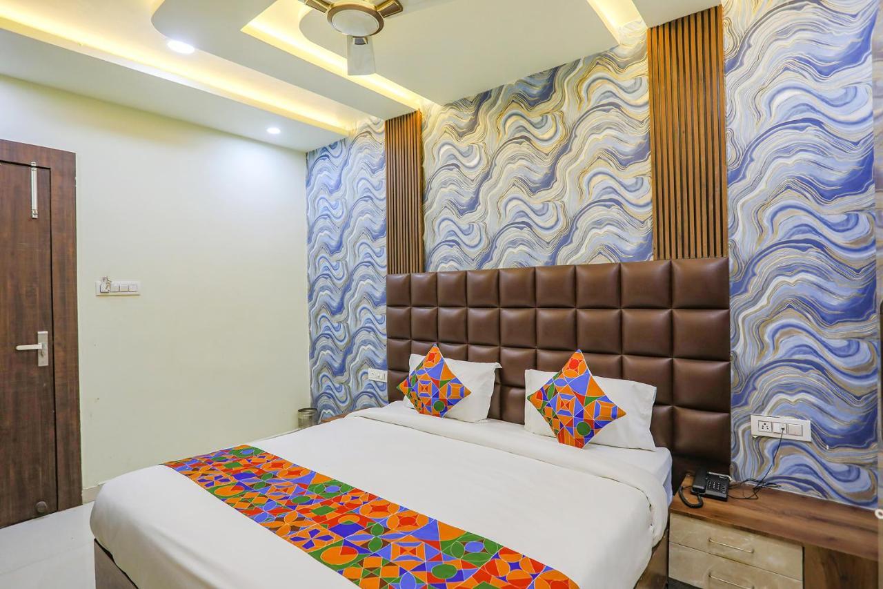 Fabhotel Naman 坎普尔 外观 照片
