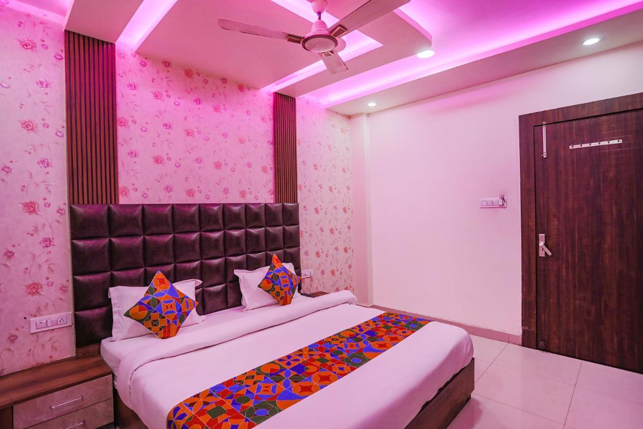 Fabhotel Naman 坎普尔 外观 照片