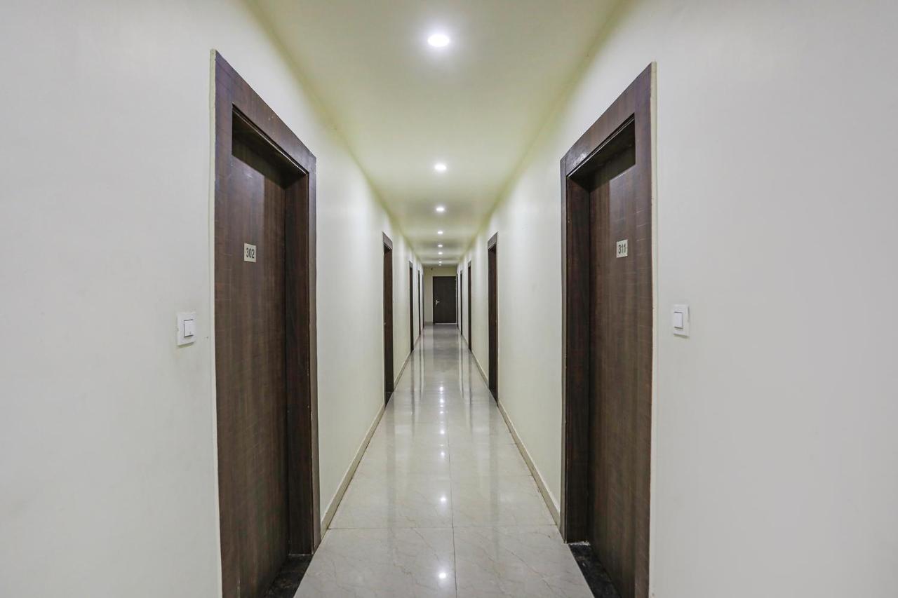 Fabhotel Naman 坎普尔 外观 照片