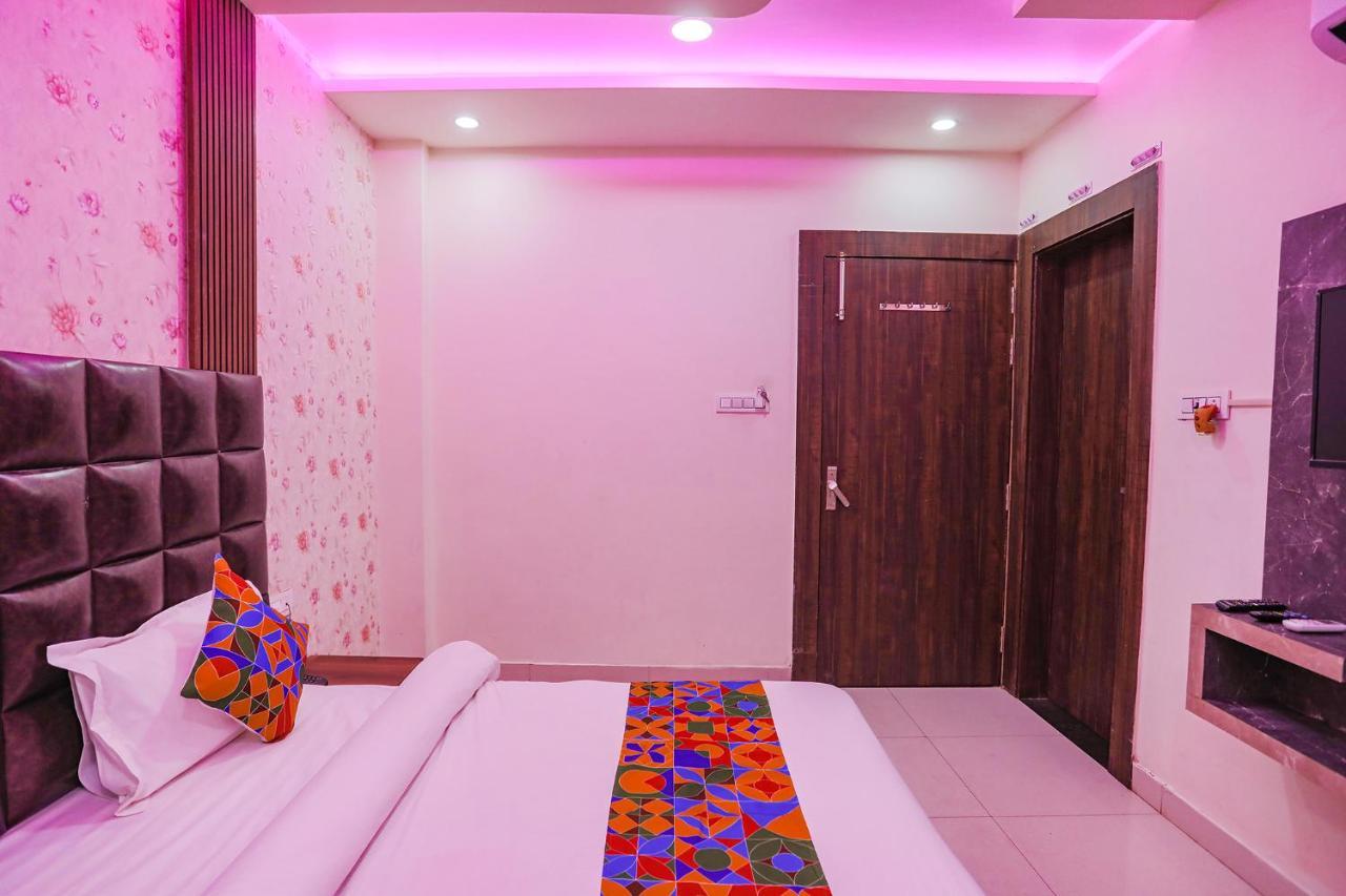 Fabhotel Naman 坎普尔 外观 照片